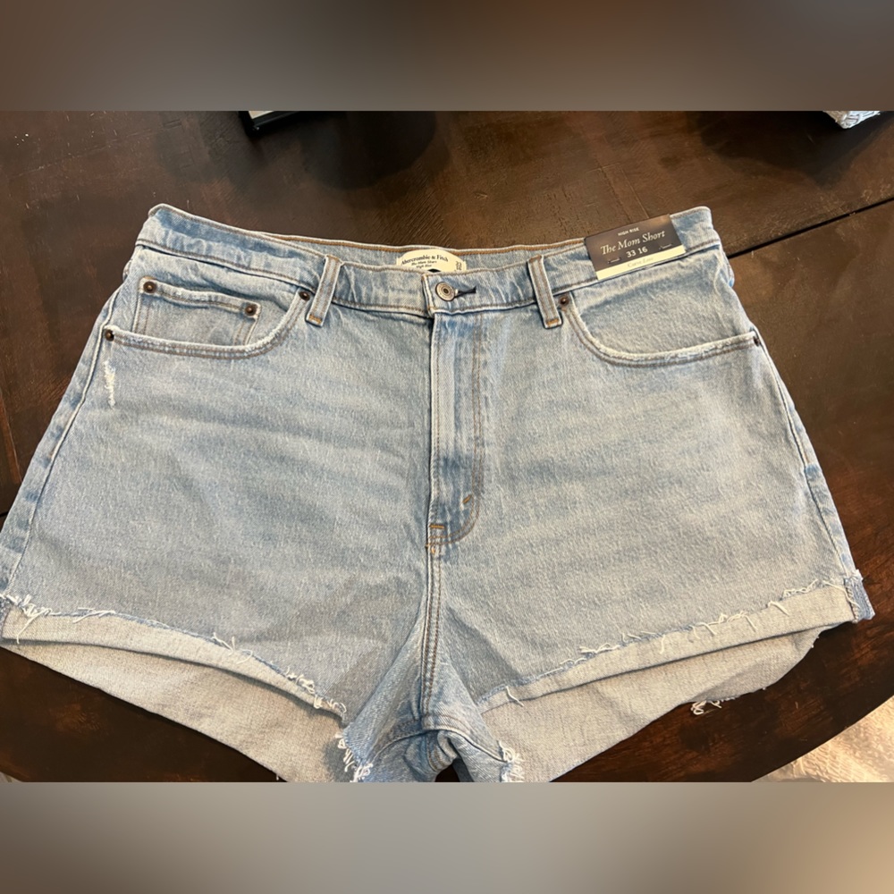 Curve love Mom Short High Rise
